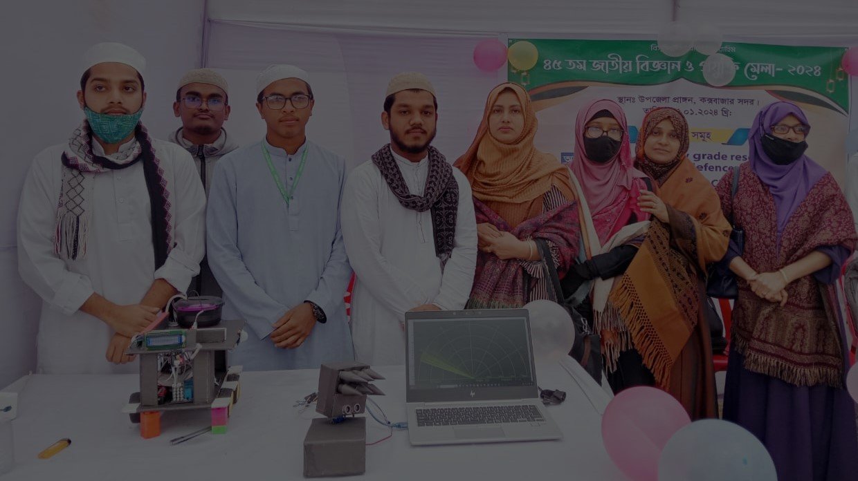 ক্যাম্পাস মুহূর্ত